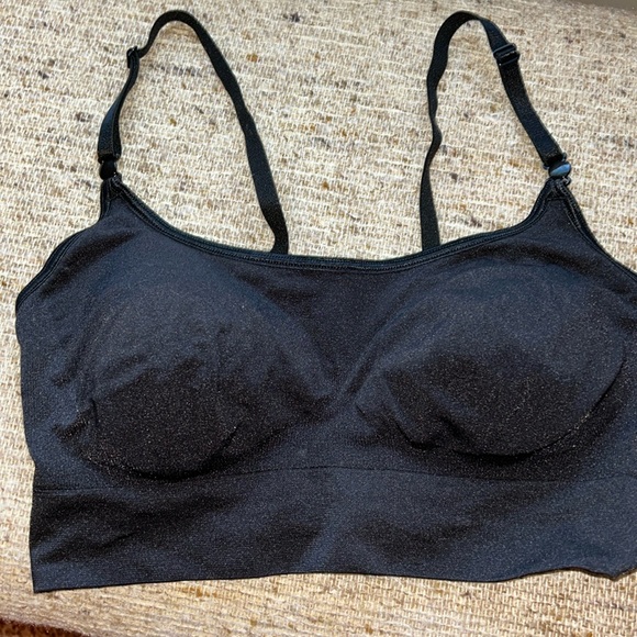 Maternity bra for breastfeeding - Picture 1 of 3
